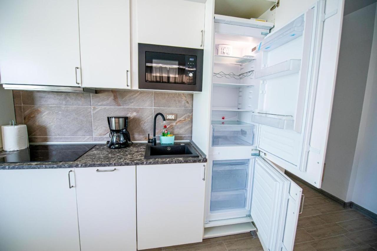 Apartament Katrina - Alezzi Beach - Sea View Нэводари Экстерьер фото
