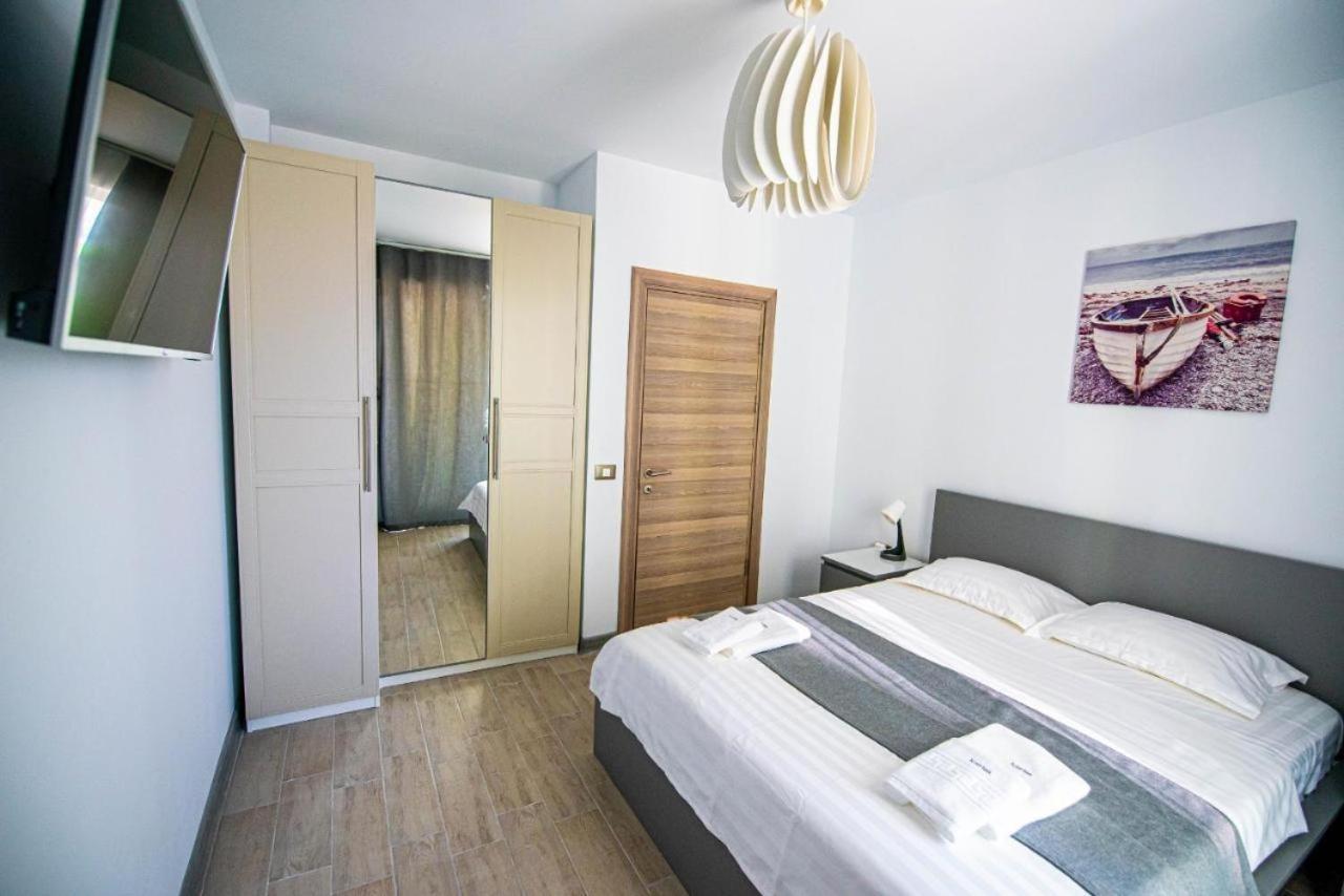 Apartament Katrina - Alezzi Beach - Sea View Нэводари Экстерьер фото